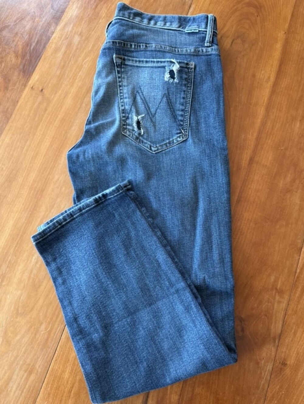 MOTHER The Loosely Jeans in "Alley Cay" Wash, Size 28